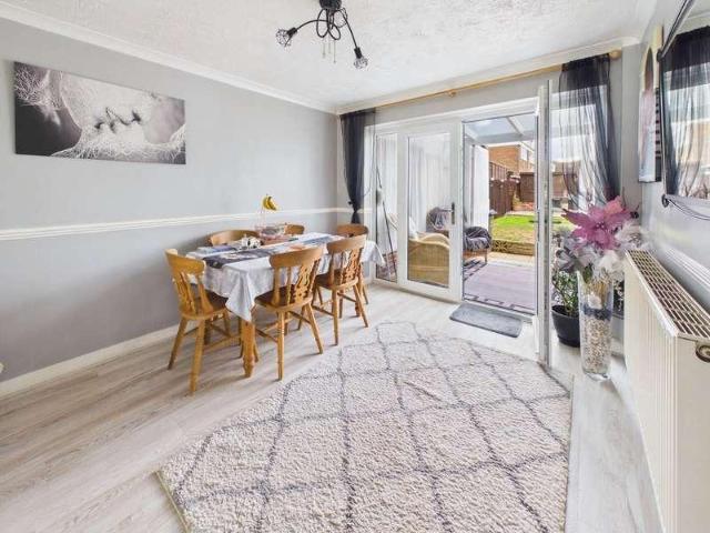 3 bed house for sale