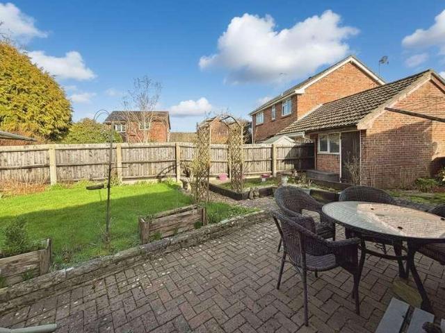 3 bed house for sale