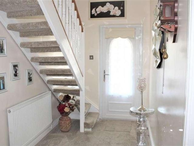 4 bed house for sale