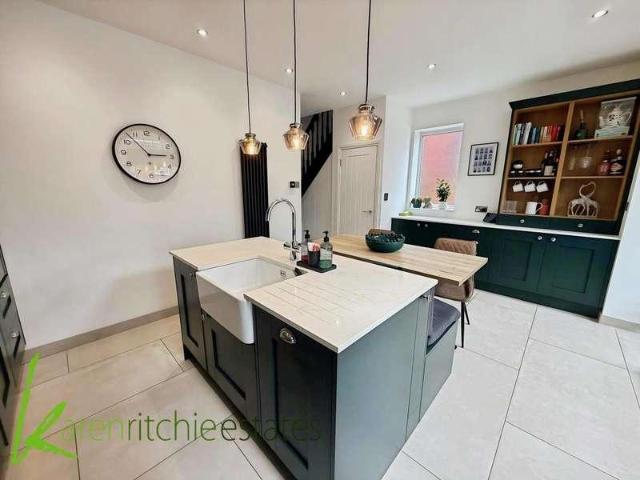 3 bed house for sale