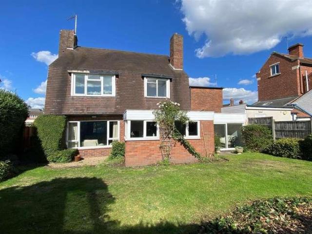 3 bed house for sale