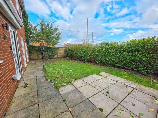 3 bed house for sale
