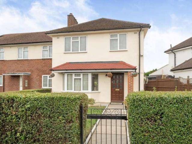 3 bed house for sale