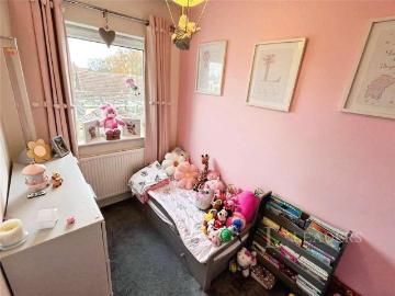 3 bed house for sale