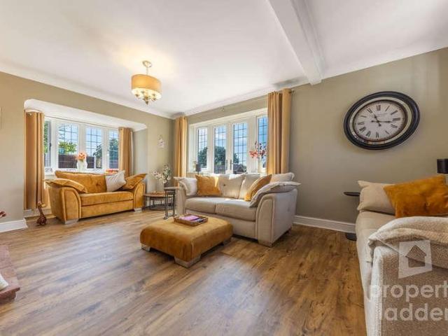 3 bed house for sale