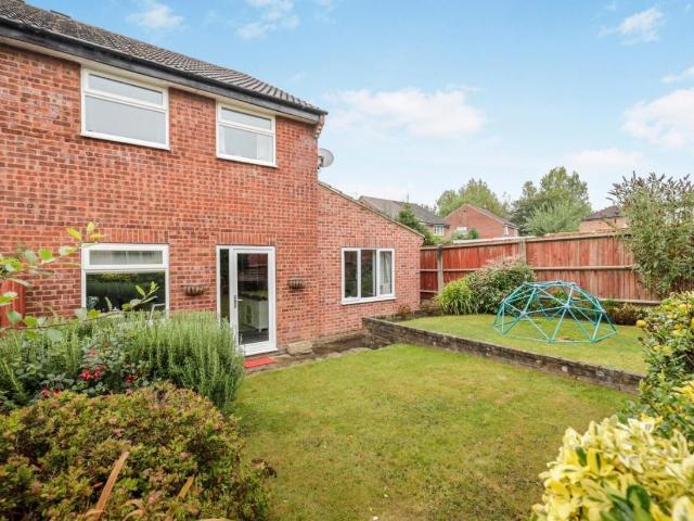 3 bed house for sale