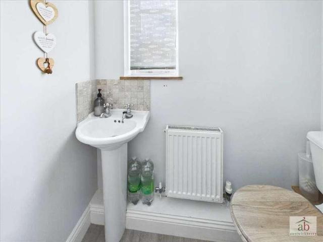 3 bed house for sale
