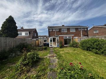 3 bed house for sale