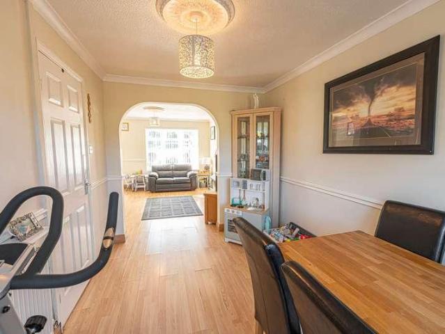 3 bed house for sale