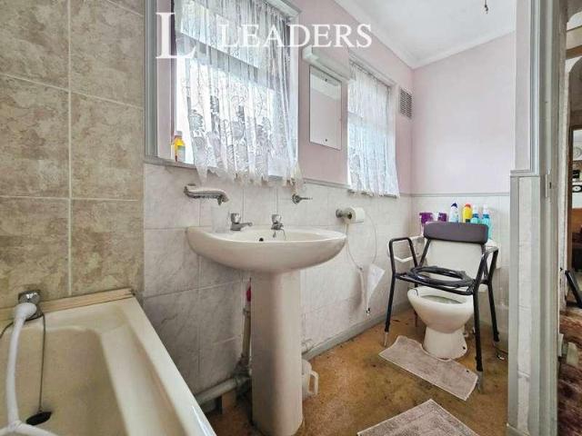 3 bed house for sale