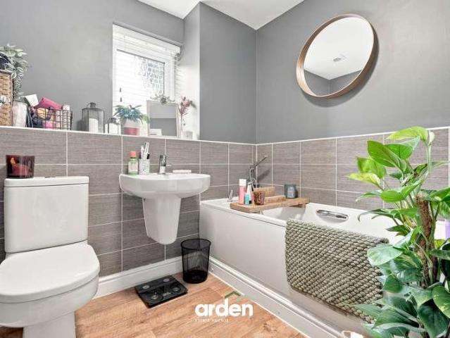 3 bed house for sale