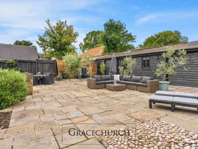 3 bed house for sale