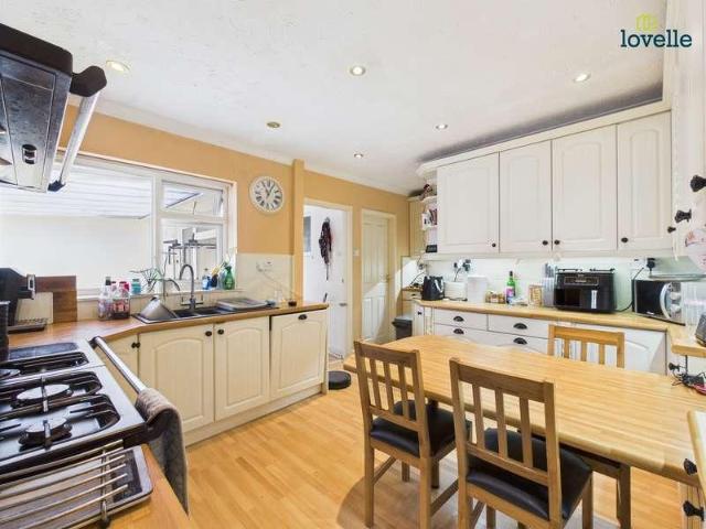 3 bed house for sale