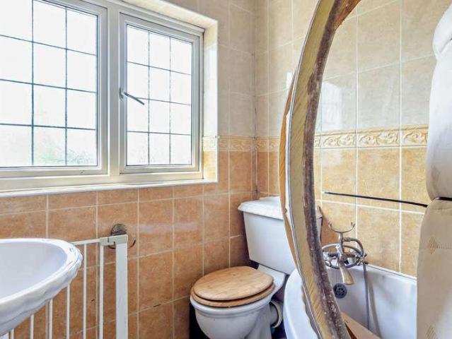 3 bed house for sale