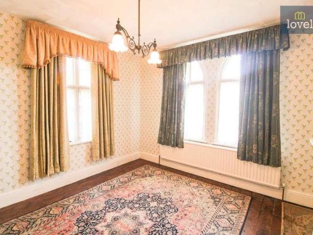 3 bed house for sale