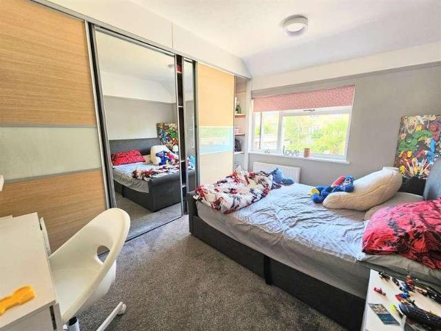 3 bed house for sale