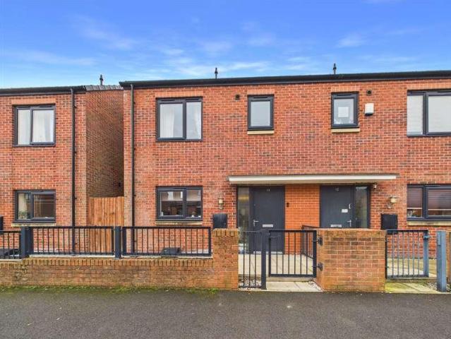 3 bed house for sale