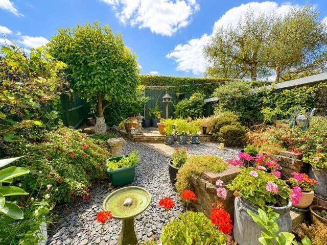 3 bed house for sale