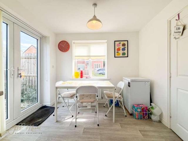 3 bed house for sale