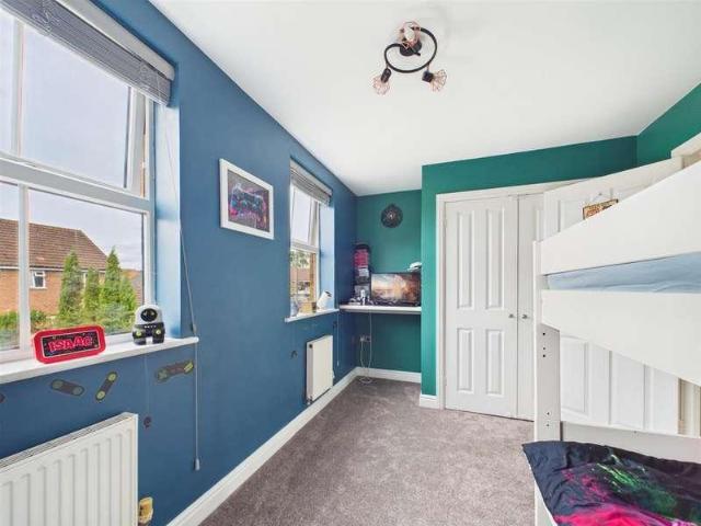 3 bed house for sale