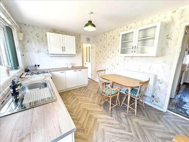 3 bed house for sale