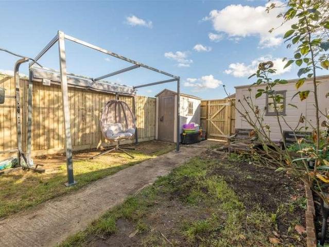 3 bed house for sale