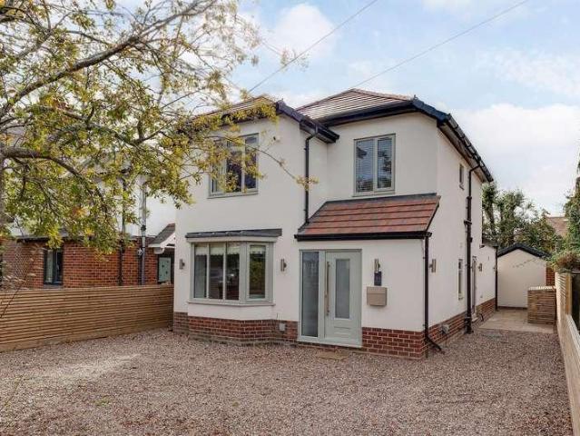 3 bed house for sale