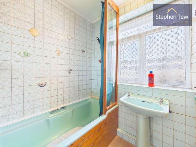 3 bed house for sale