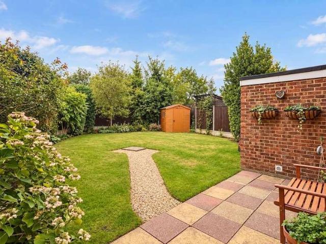 3 bed house for sale