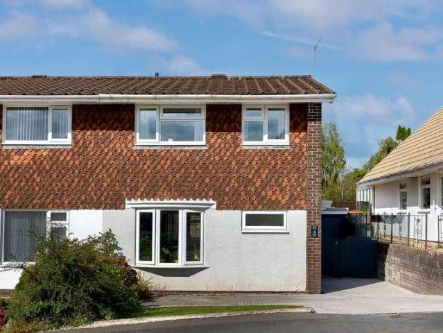 3 bed house for sale