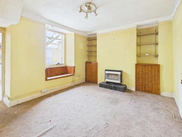 3 bed house for sale