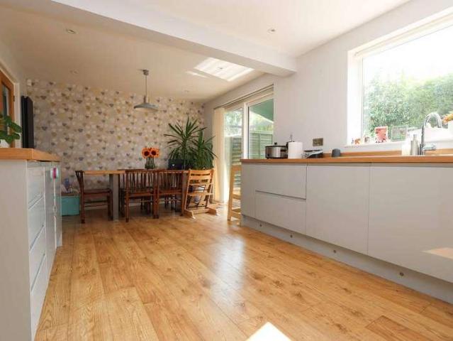 3 bed house for sale