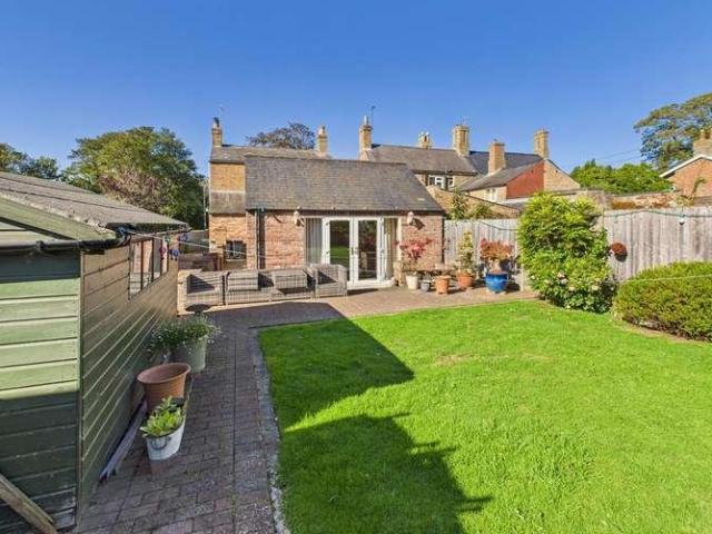 3 bed house for sale