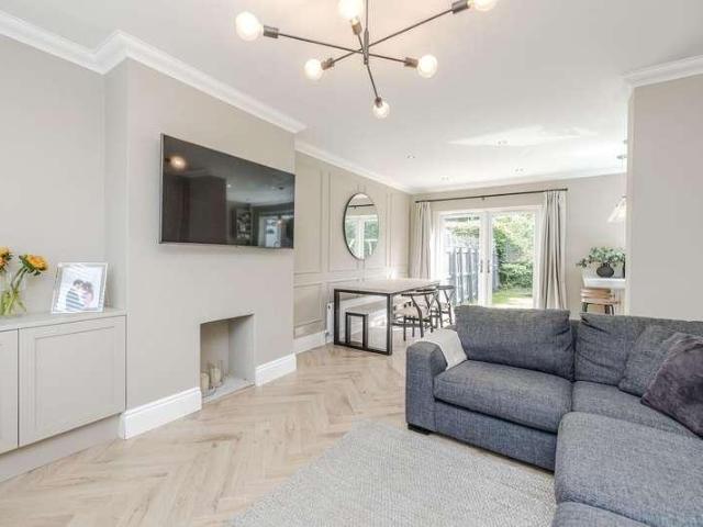 3 bed house for sale