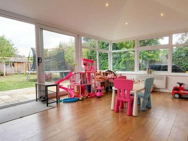 3 bed house for sale