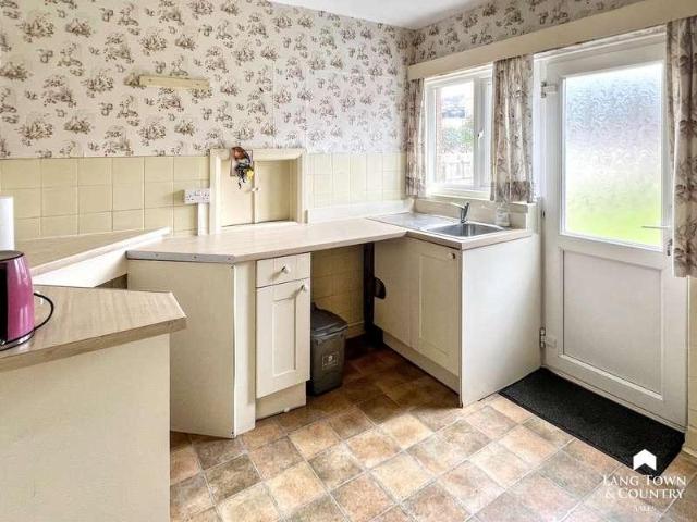 3 bed house for sale