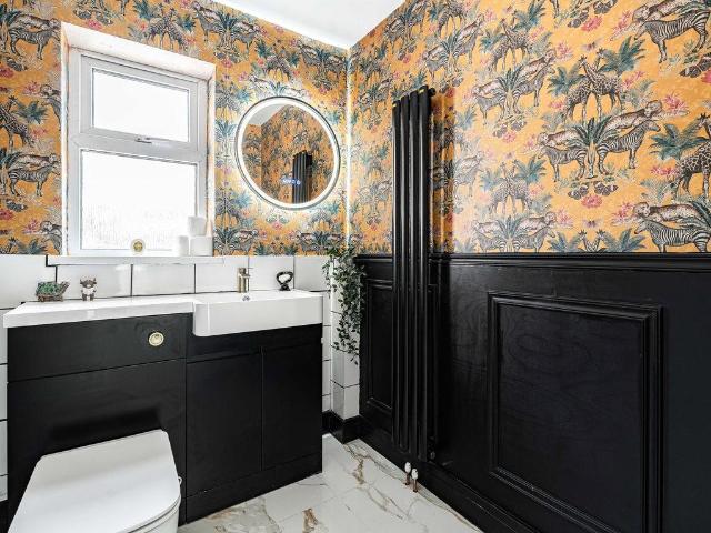3 bed house for sale