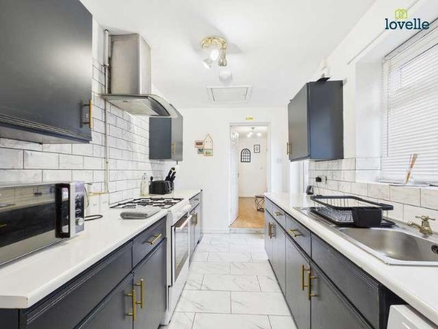 3 bed house for sale