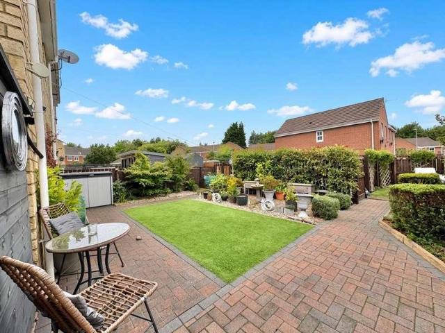 3 bed house for sale