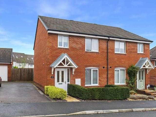 3 bed house for sale