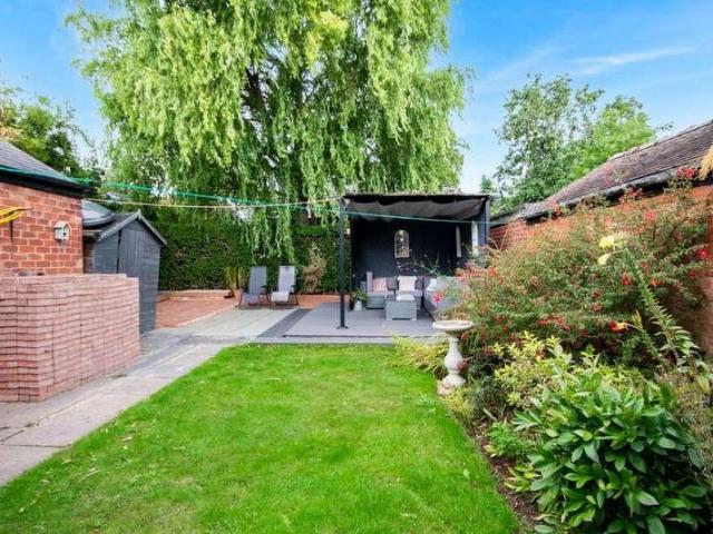 3 bed house for sale