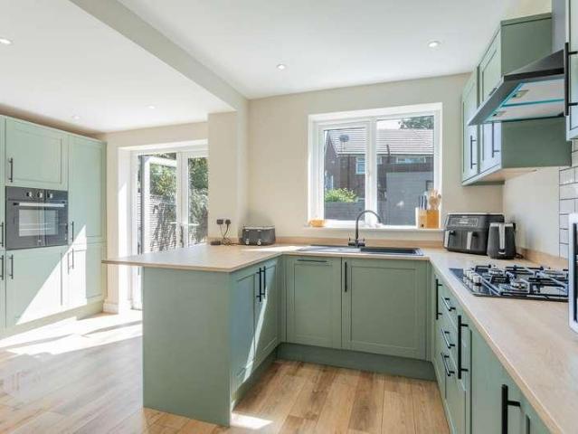 3 bed house for sale