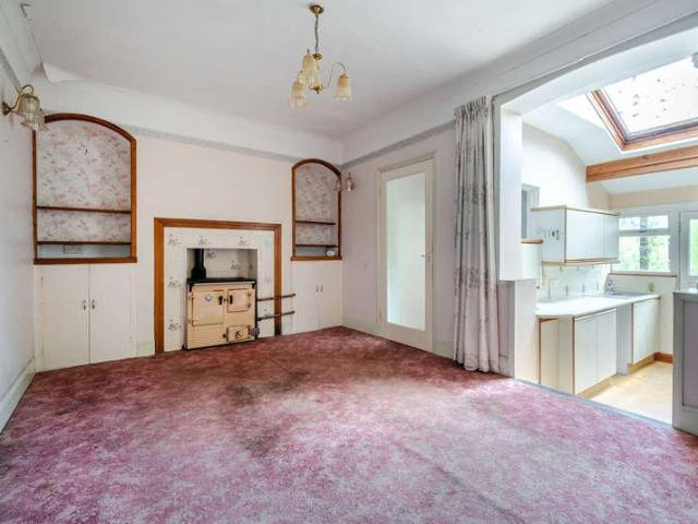 3 bed house for sale