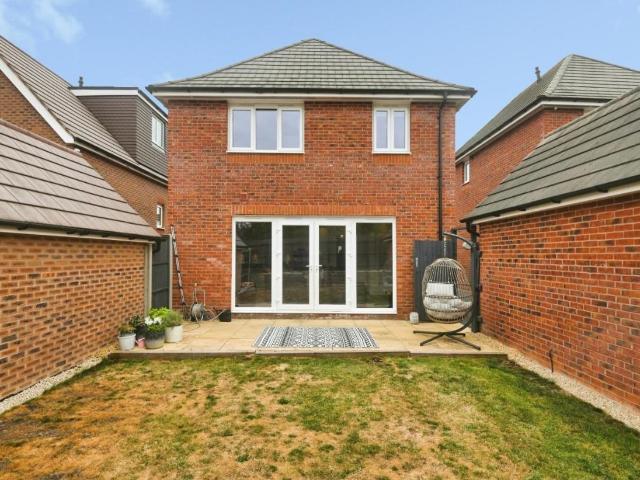 3 bed house for sale