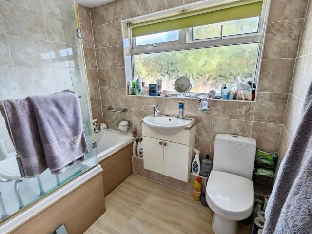 3 bed house for sale