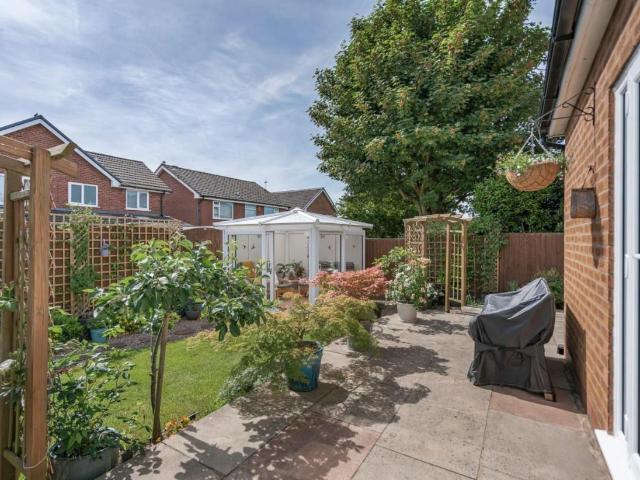 3 bed house for sale