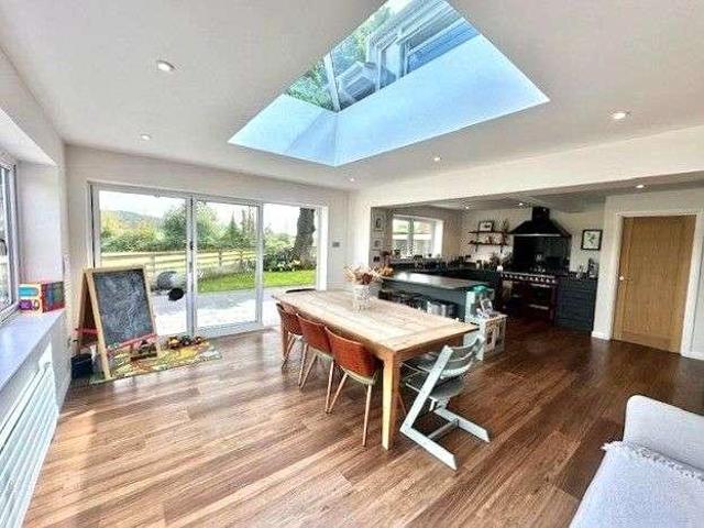 3 bed house for sale