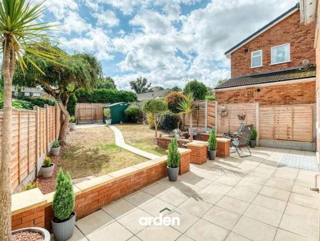 3 bed house for sale