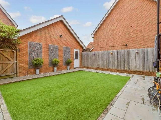 3 bed house for sale