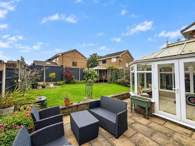 3 bed house for sale